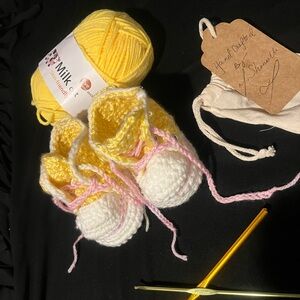 Handcrafted yellow Baby shoes universal gender